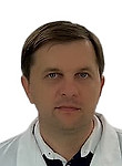 Врач Красников Максим Александрович
