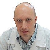 Врач Ситников Роман Иванович