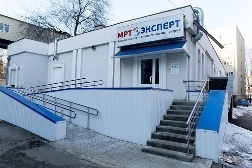 Эксперт на Космонавтов